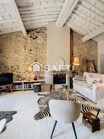 Maison au calme avec cachet et jardin.