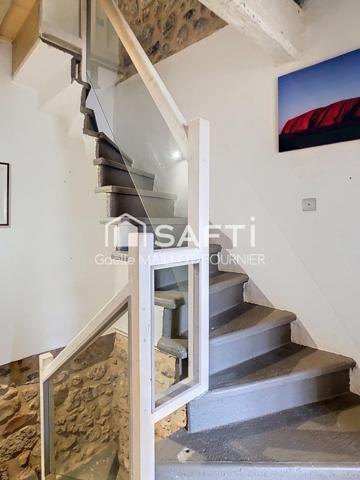 Maison au calme avec cachet et jardin.