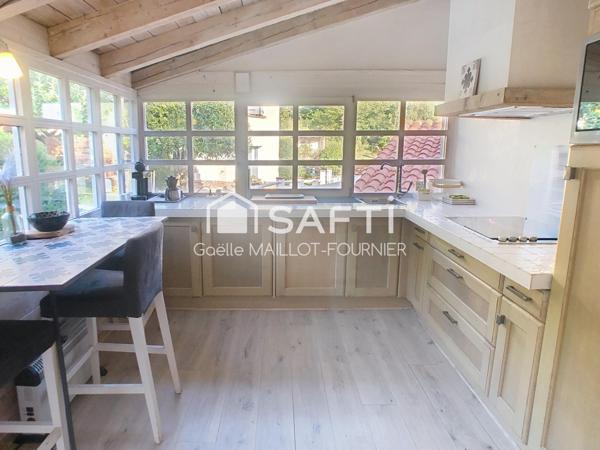 Maison au calme avec cachet et jardin.