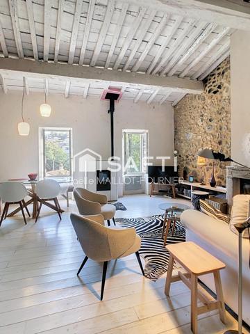 Maison au calme avec cachet et jardin.