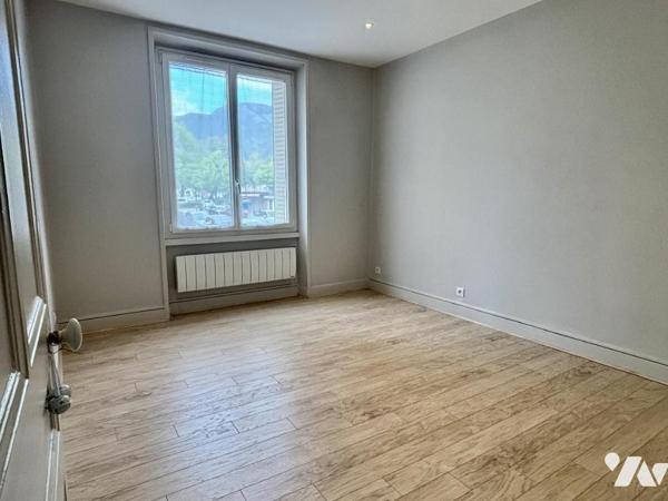 Grenoble – 3 pièces traversant, au calme – Secteur Parc Paul Mistral/ anneau de vitesse