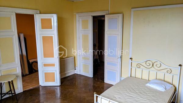 Maison ancienne de 270 m²