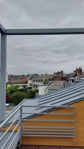 Spacieux T4 dans un immeuble de caractère