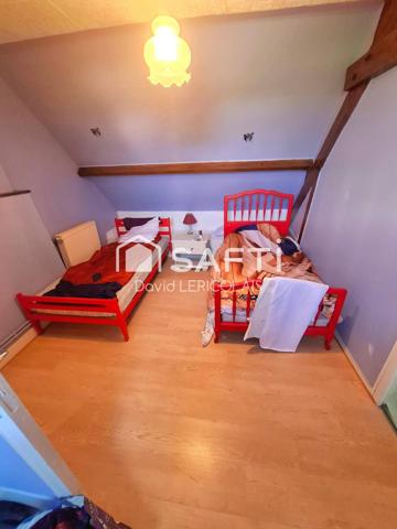 PETITE MAISON A RAFRAICHIR AVEC UN BEAU TERRAIN