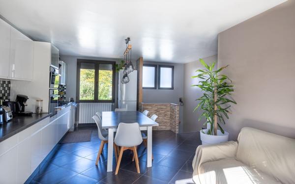 Maison à vendre    5 pièces •  Mâcon