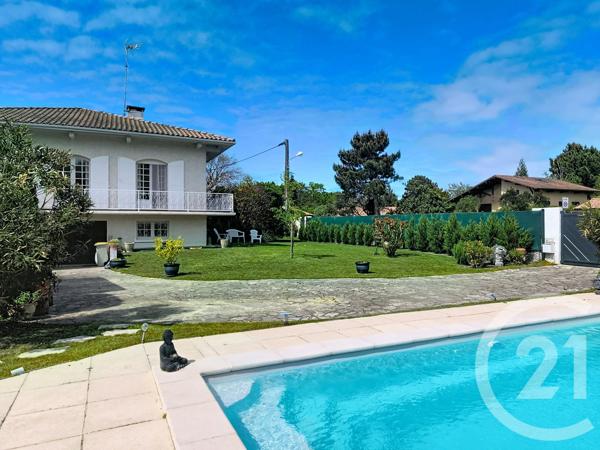 Maison à vendre  7 pièces - 169 m 2   AUDENGE  - 33