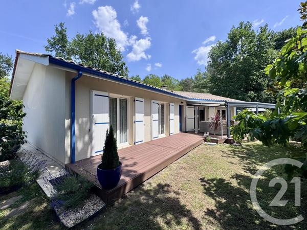 Maison à vendre  4 pièces - 150 m 2   HOURTIN  - 33