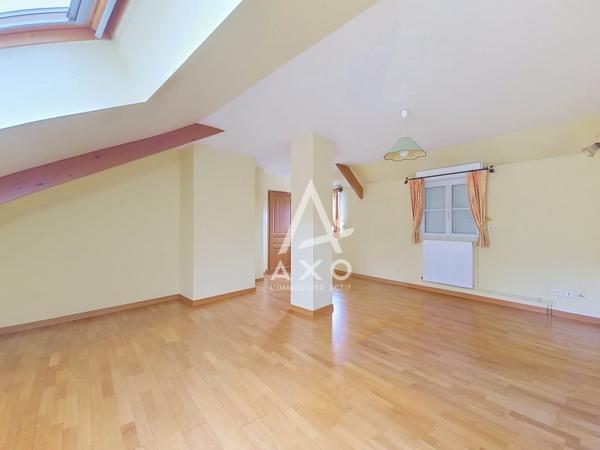 Maison familiale 5 pièces avec sous-sol total et jardin arboré de 900 m² – Beauvais, quartier Marissel