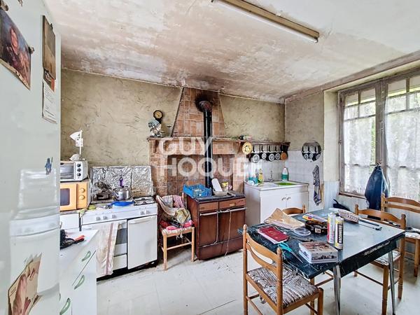 Maison à vendre de 5 pièces de 83.54 m² avec grange de 100 m² et terrain constructible