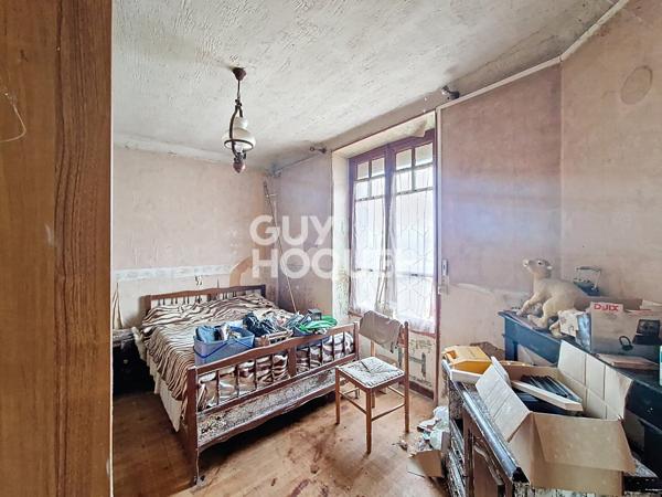 Maison à vendre de 5 pièces de 83.54 m² avec grange de 100 m² et terrain constructible