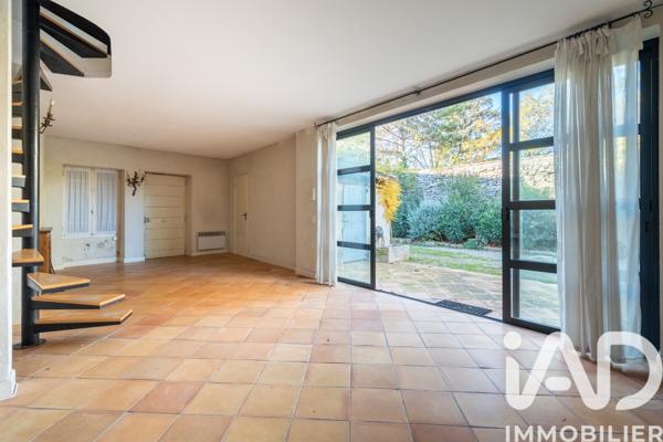Maison à vendre 9 pièces 245 m² Saint-Rémy-de-Provence