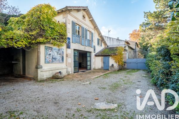 Maison à vendre 9 pièces 245 m² Saint-Rémy-de-Provence