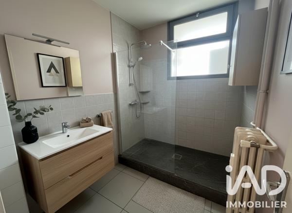 Appartement à vendre 4 pièces 107 m² Bagnols-sur-Cèze