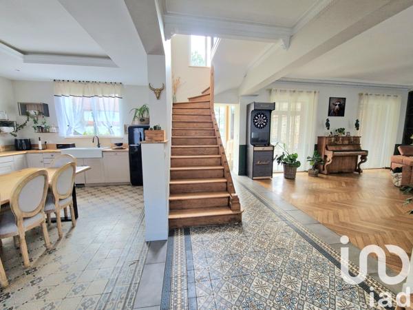 Maison à vendre 9 pièces 312 m² Forges-les-Eaux