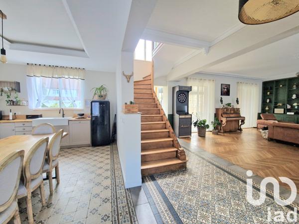 Maison à vendre 9 pièces 312 m² Forges-les-Eaux