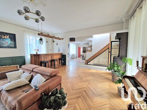 Maison à vendre 9 pièces 312 m² Forges-les-Eaux