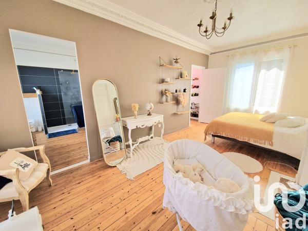 Maison à vendre 9 pièces 312 m² Forges-les-Eaux