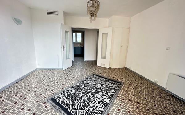 Appartement à vendre    4 pièces • 65 m2 Nîmes