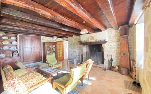 Maison à vendre    5 pièces • 137 m2 Chamboret