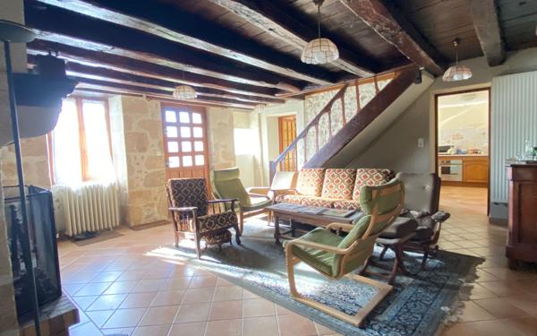 Maison à vendre    5 pièces • 137 m2 Chamboret