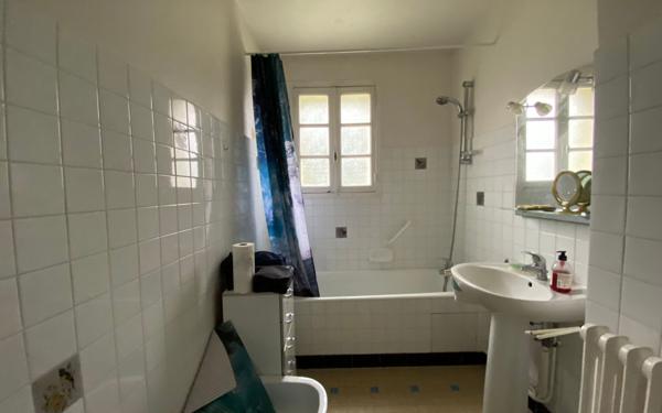 Maison à vendre    5 pièces • 137 m2 Chamboret