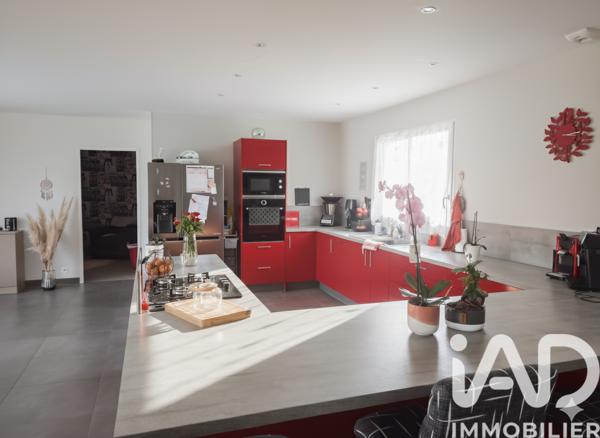 Maison à vendre 6 pièces 150 m² Estivareilles