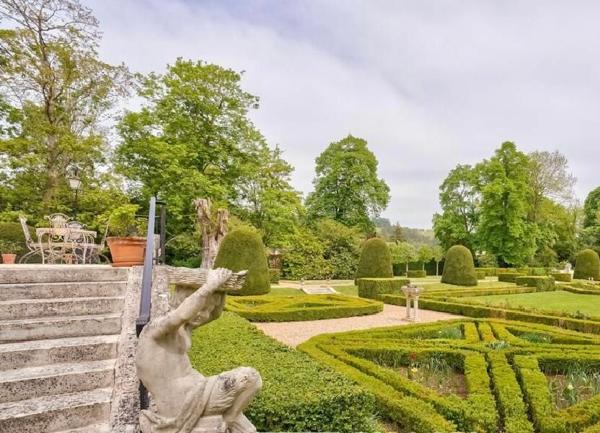 Maison à vendre    9 pièces •  Ézy-sur-Eure