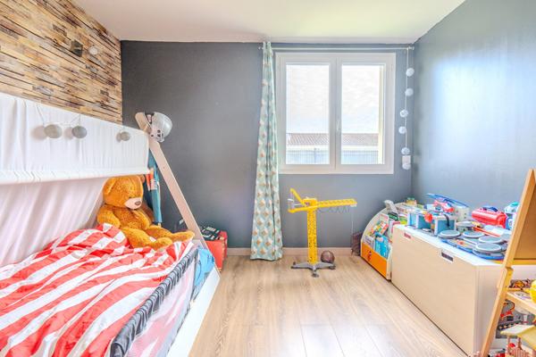 MARTILLAC CENTRE - Belle maison familiale T4 avec jardin et piscine