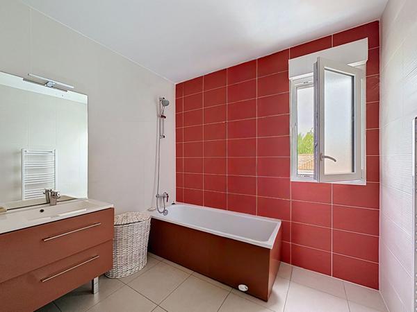 Maison récente de 87m² avec 3 chambres, ANGOULINS SUR MER