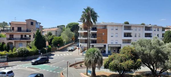 Location                                                      Appartement
                        
                     1 pièces                      24 m2                     à Saint-Aygulf