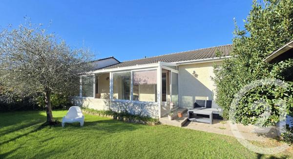 Appartement F3 à vendre  3 pièces - 70 m 2   PAU  - 64