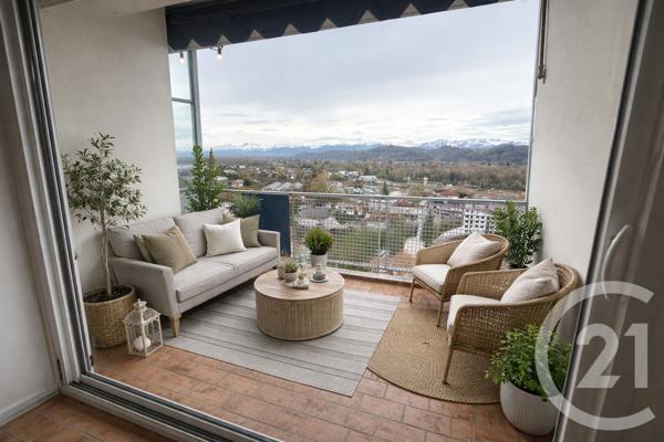 Appartement F3 à vendre  3 pièces - 70 m 2   PAU  - 64