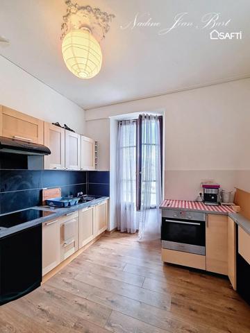 Lumineux T3 67M2 en plein centre-ville de  Taninges