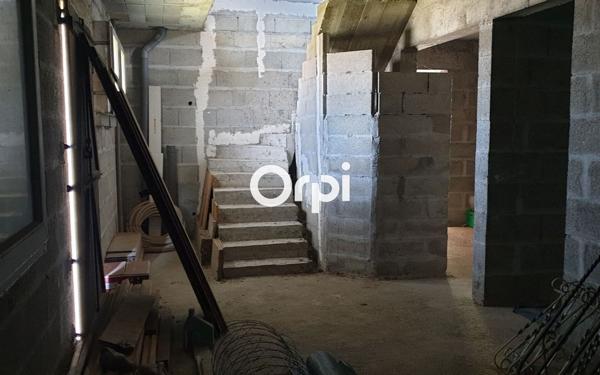 Maison à vendre    5 pièces • 211 m2 Meyzieu