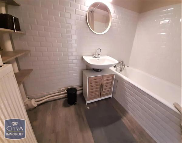 Appartement à louer 3 pièces 67m² Clermont-Ferrand (63000)
