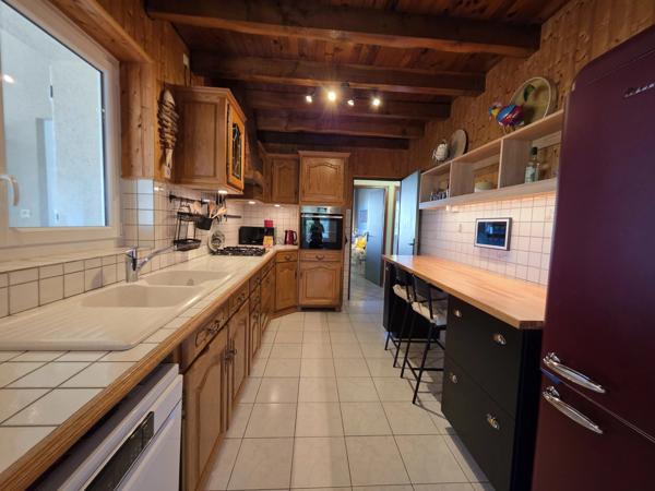 Propriété proche d’Eymet avec grand garage et verger sur plus de 6 000 m²