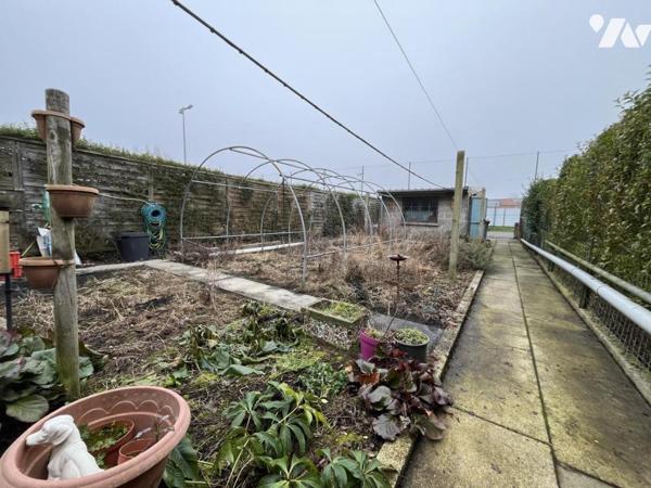 SUR ISBERGUES - Maison semi individuelle - 2 chambres - Jardin - Garage
