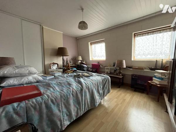 SUR ISBERGUES - Maison semi individuelle - 2 chambres - Jardin - Garage