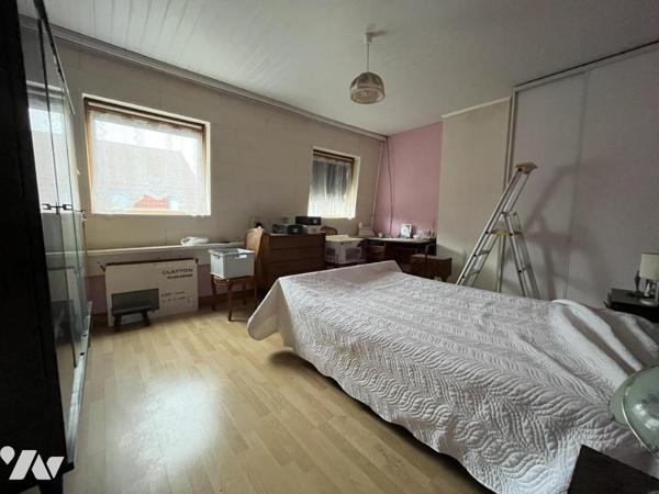 SUR ISBERGUES - Maison semi individuelle - 2 chambres - Jardin - Garage