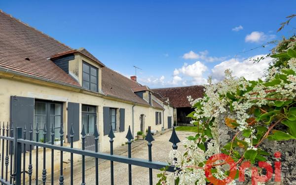 Maison à vendre    5 pièces • 163 m2 Charly