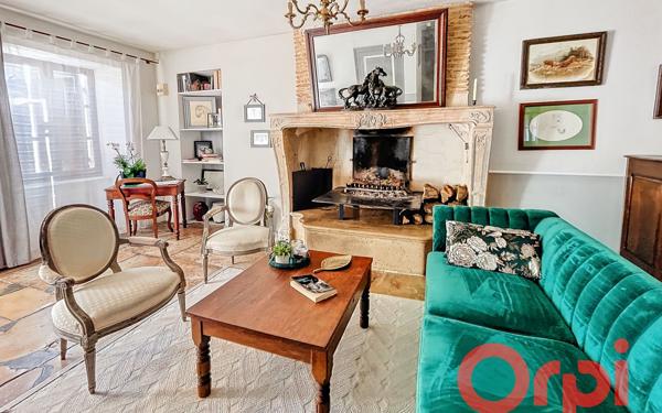 Maison à vendre    5 pièces • 163 m2 Charly