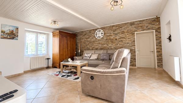Longère 100m2 proche commerces et commodités Toutes les caractéristiques