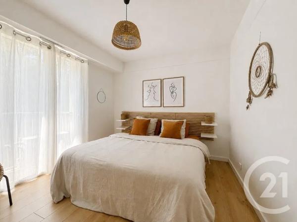 Appartement F3 à vendre  3 pièces - 62,84 m 2   CAGNES SUR MER  - 06