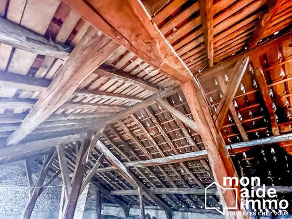 Maison de ville à rénover 480m2 -12 pièces-