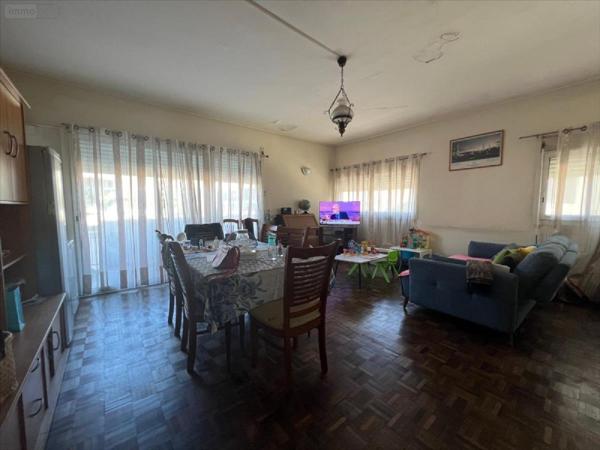 Immeuble à vendre à Saint-Denis à la Réunion (97400), ref : 97405-1026765