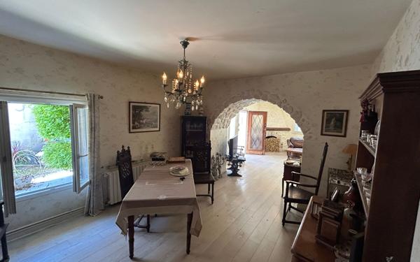 Maison à vendre    4 pièces • 122 m2 Nanteuil-lès-Meaux