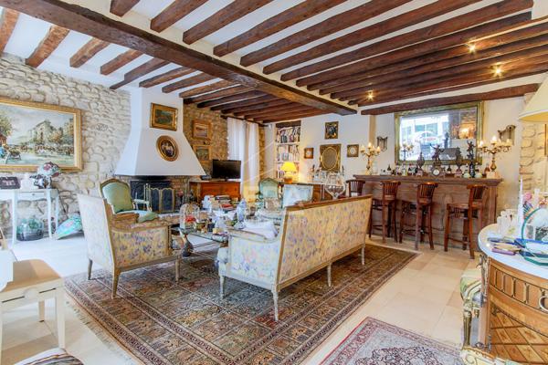 Maison de maître  10 pièce(s) Rare , Maule centre ( Viager occupé)