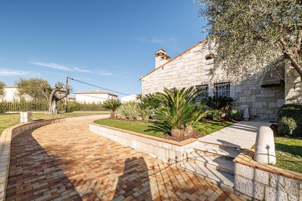 Vente Villa de luxe Nice 8 Pièces 359 m²
