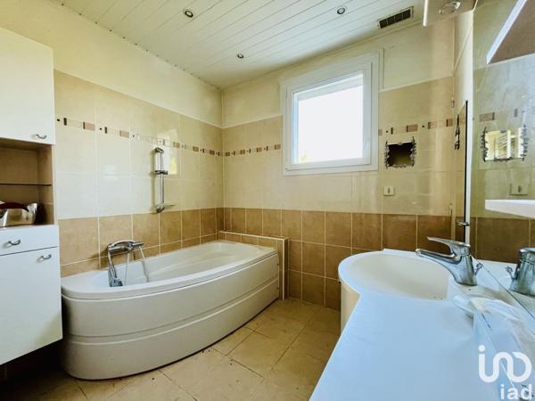 Maison à vendre 4 pièces 153 m² Bagnols-sur-Cèze