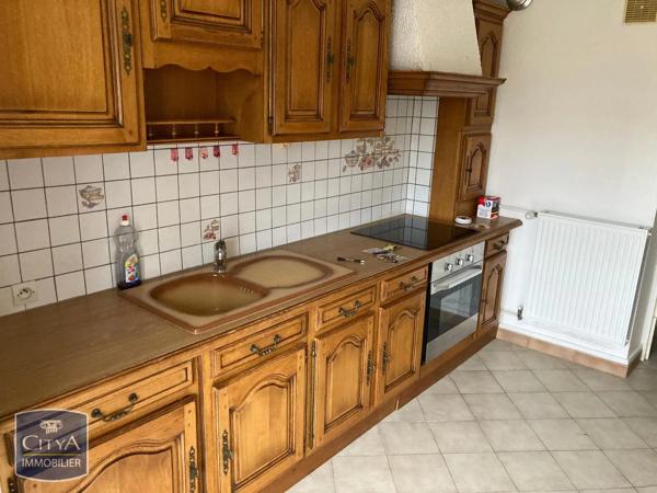 Appartement à louer 3 pièces 63.36m² Fagnières (51510)